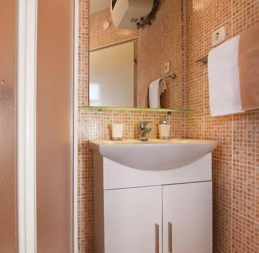 아파트 Dalmatian Stone 자톤